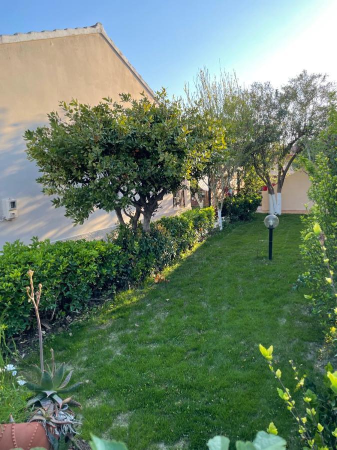 Villa Sandra Litheres Екстер'єр фото